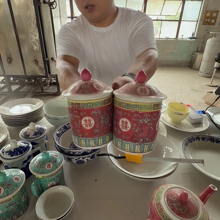 景德镇高温喜字对杯2个