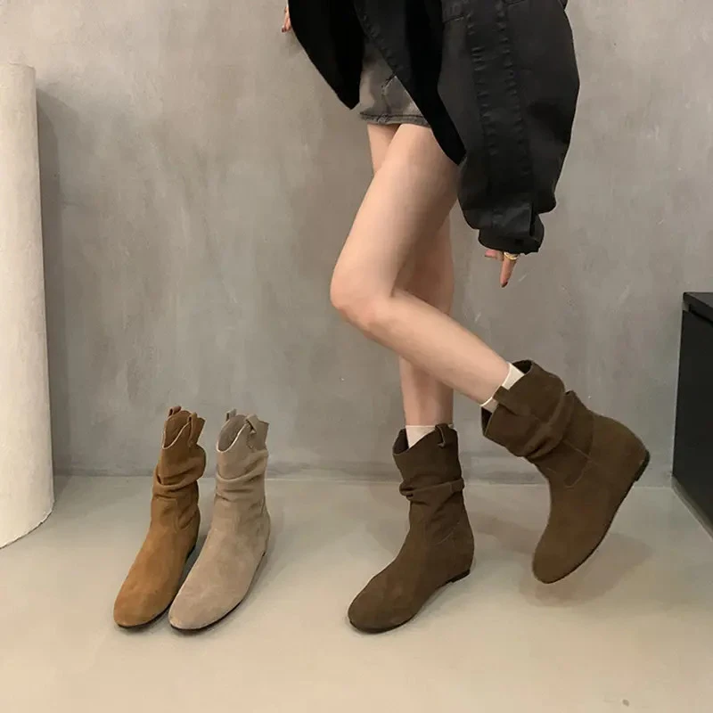 小个子增高短靴女靴子2025秋冬新款堆堆靴复古咖色短筒靴西部靴