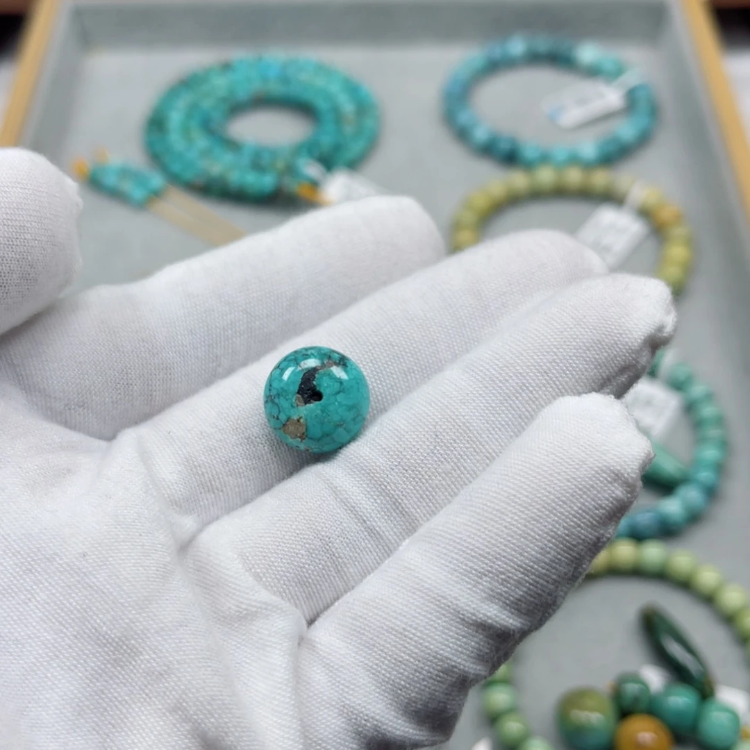 绿松石未镶嵌挂件