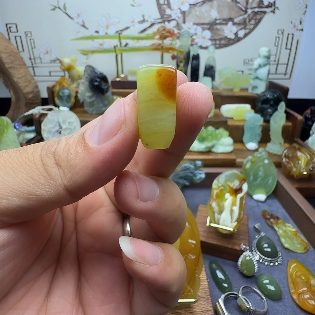 蛇纹石玉未镶嵌佩珠