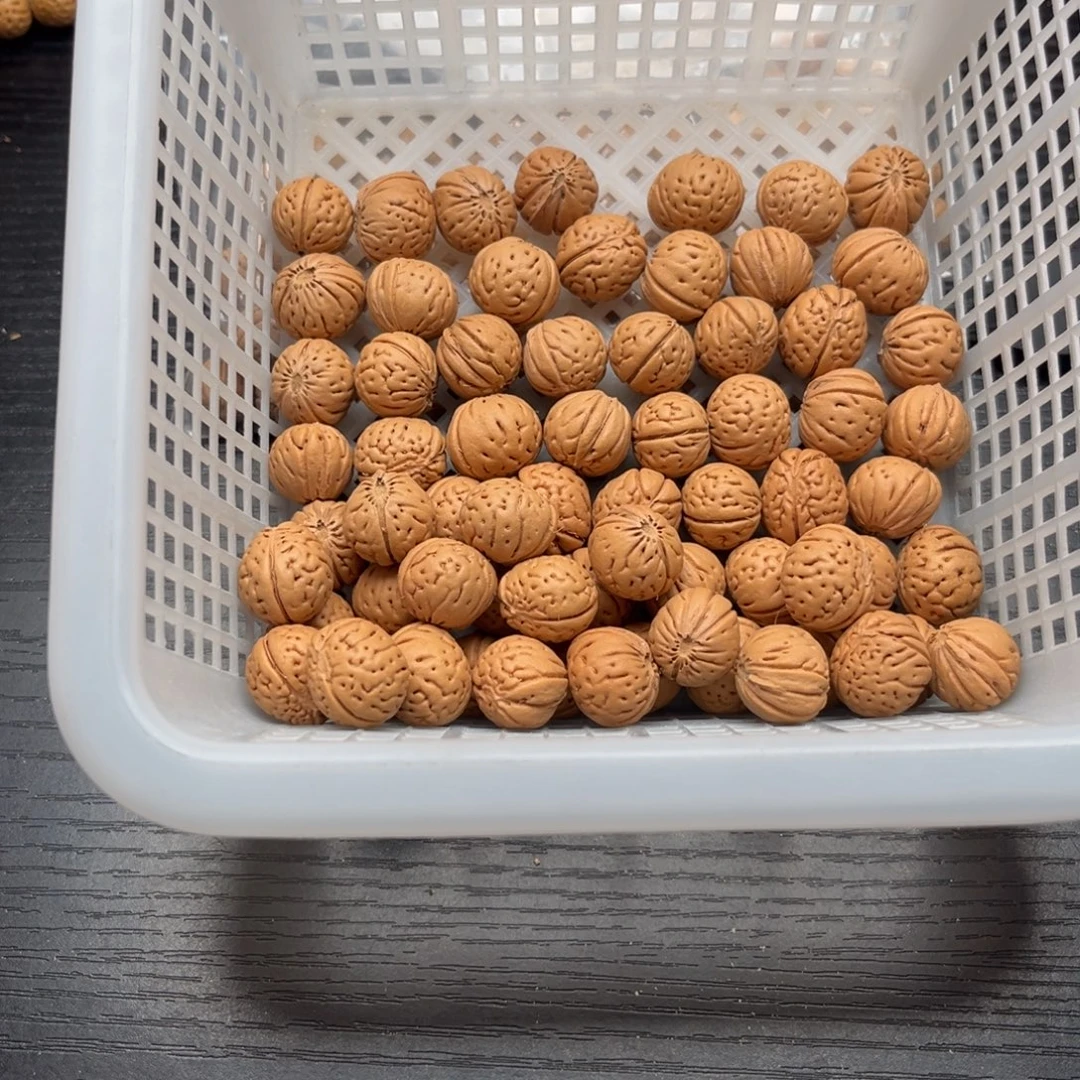 伊***恩文玩核桃手串散籽发货30