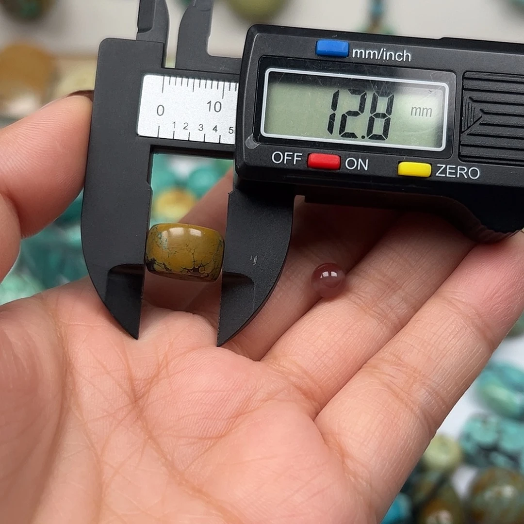 南红玛瑙未镶嵌珠宝奇石