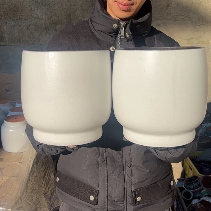 红陶白蛋壳两个口径20+20