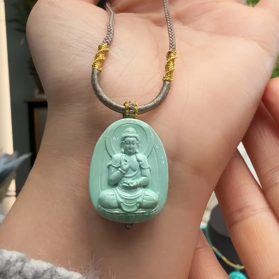 绿松石未镶嵌颈饰