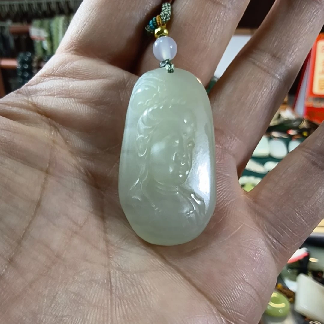 好***连和田玉未镶嵌颈饰