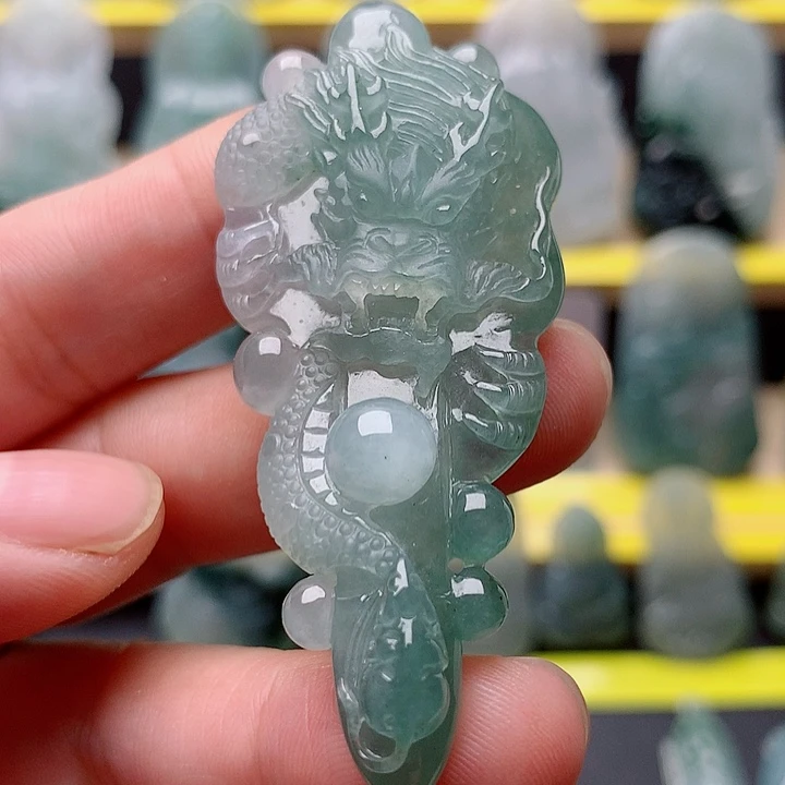 翡翠未镶嵌吊坠(不含链)龙牌