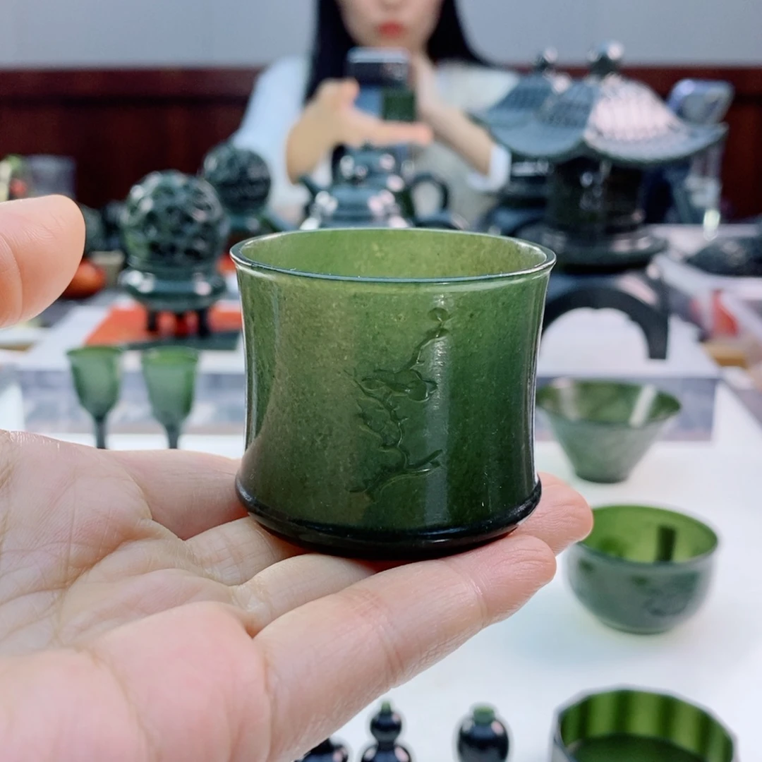 未镶嵌和田玉（青玉）摆件