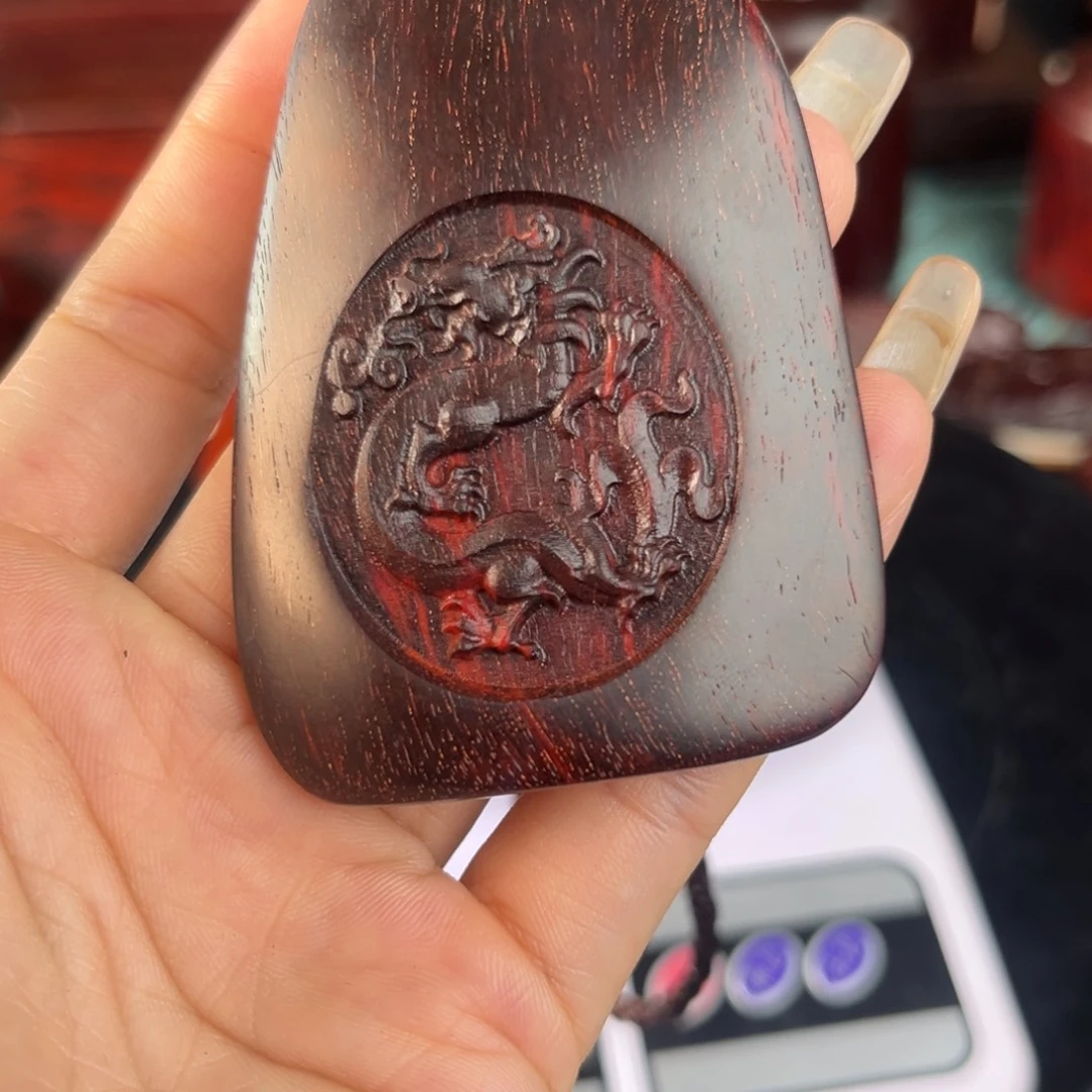 龙***伟红木印度小叶紫檀龙牌