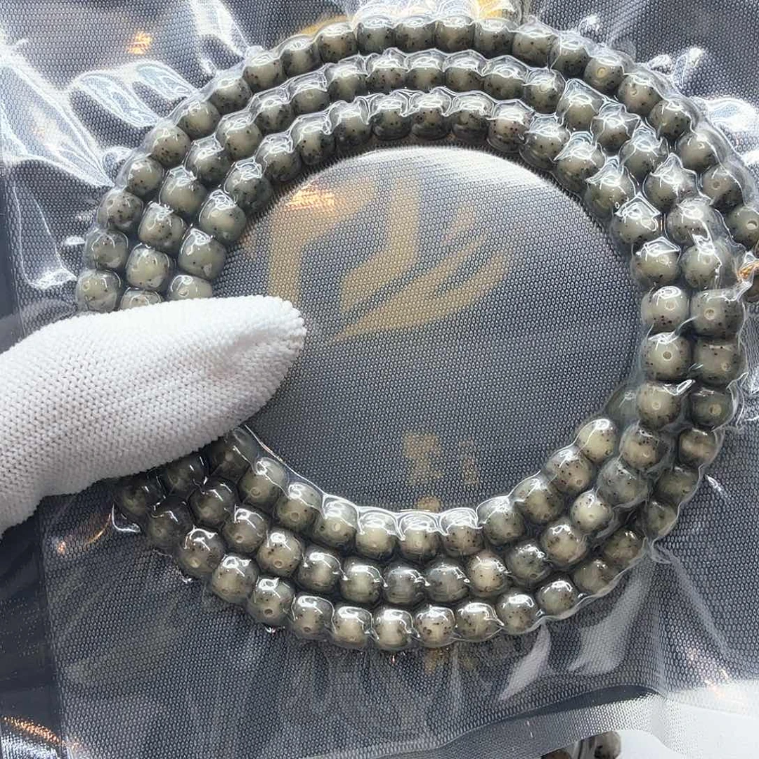 星月菩提吊坠2绿冰糖大眼睛7左右 108