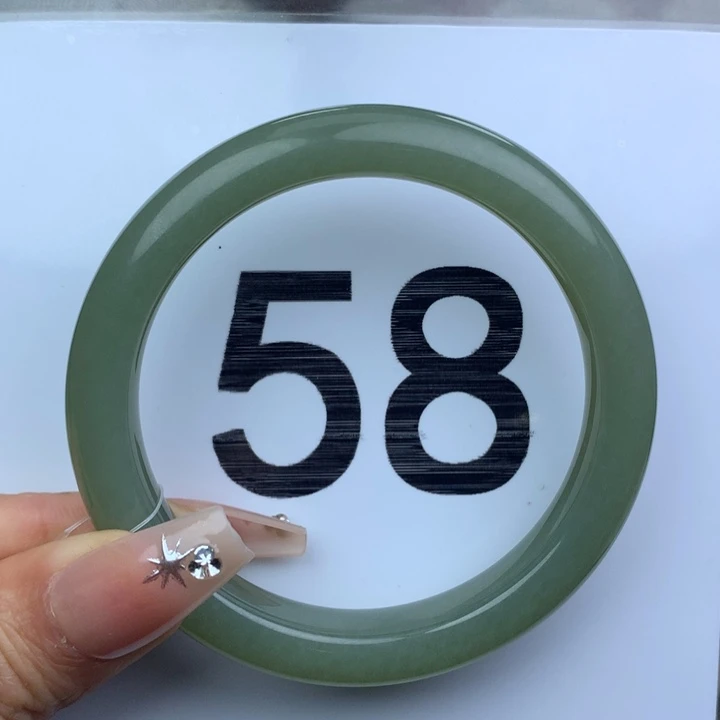 未镶嵌手镯和田玉56