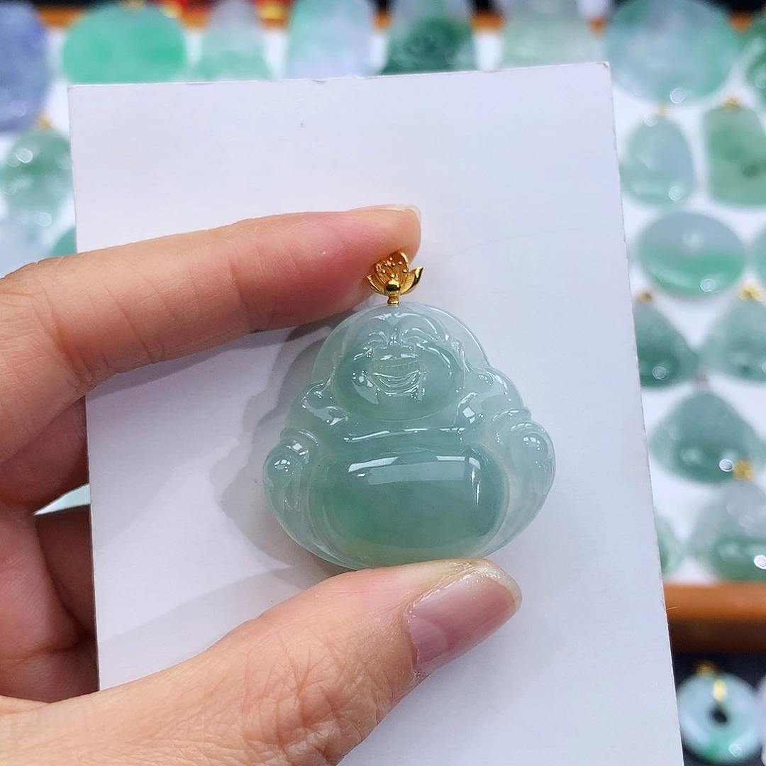 翡翠18K金镶嵌颈饰翡翠吊坠
