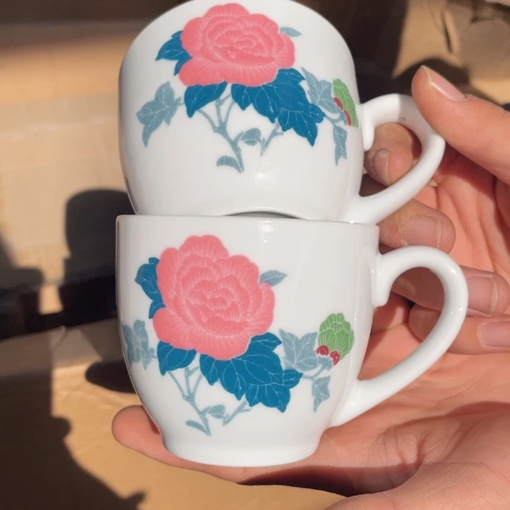 摆件陶瓷盘子碗砂锅都有