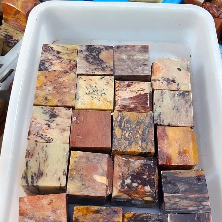 鹰***海青田石印石晚上给你们带了