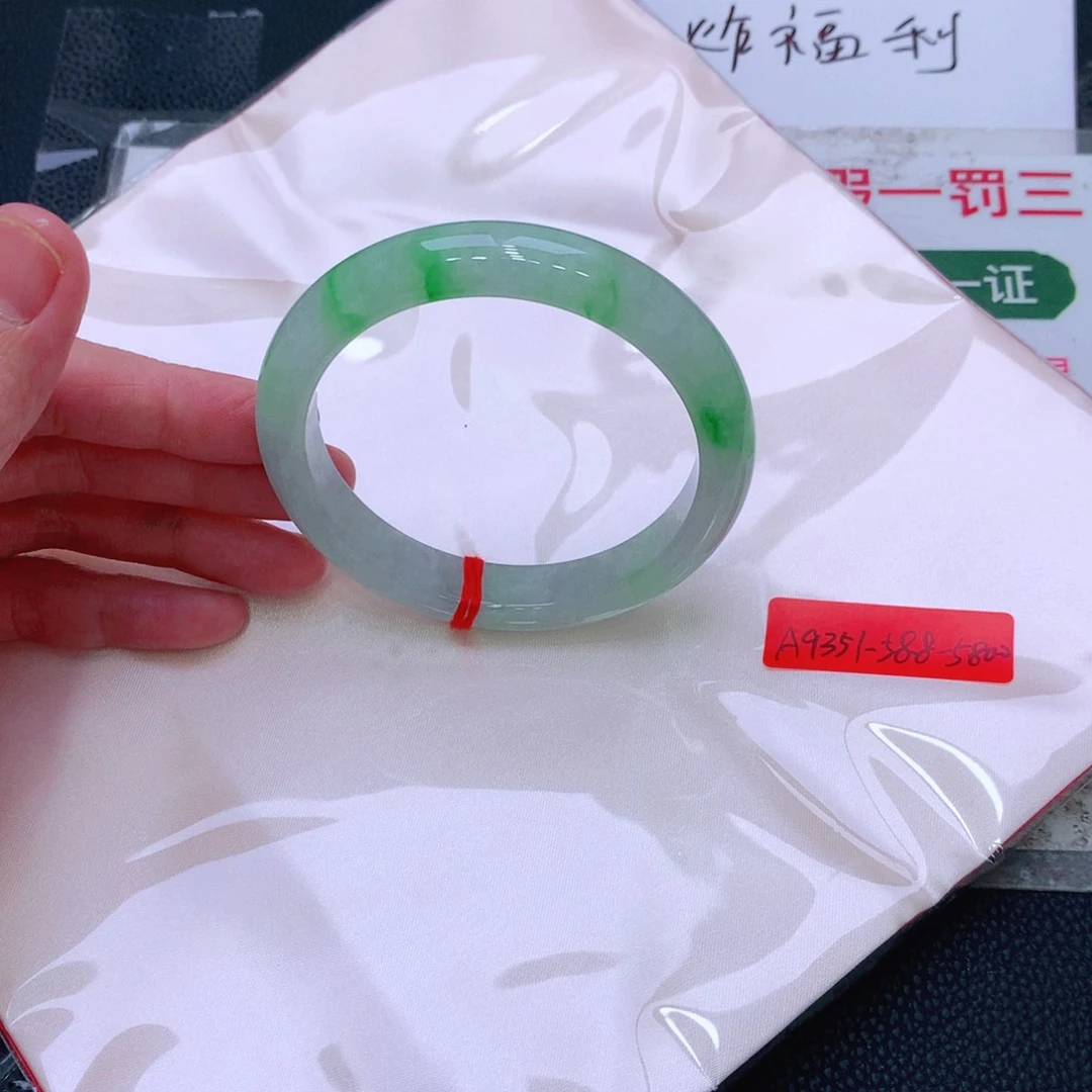未镶嵌手镯翡翠缅甸翡翠手镯