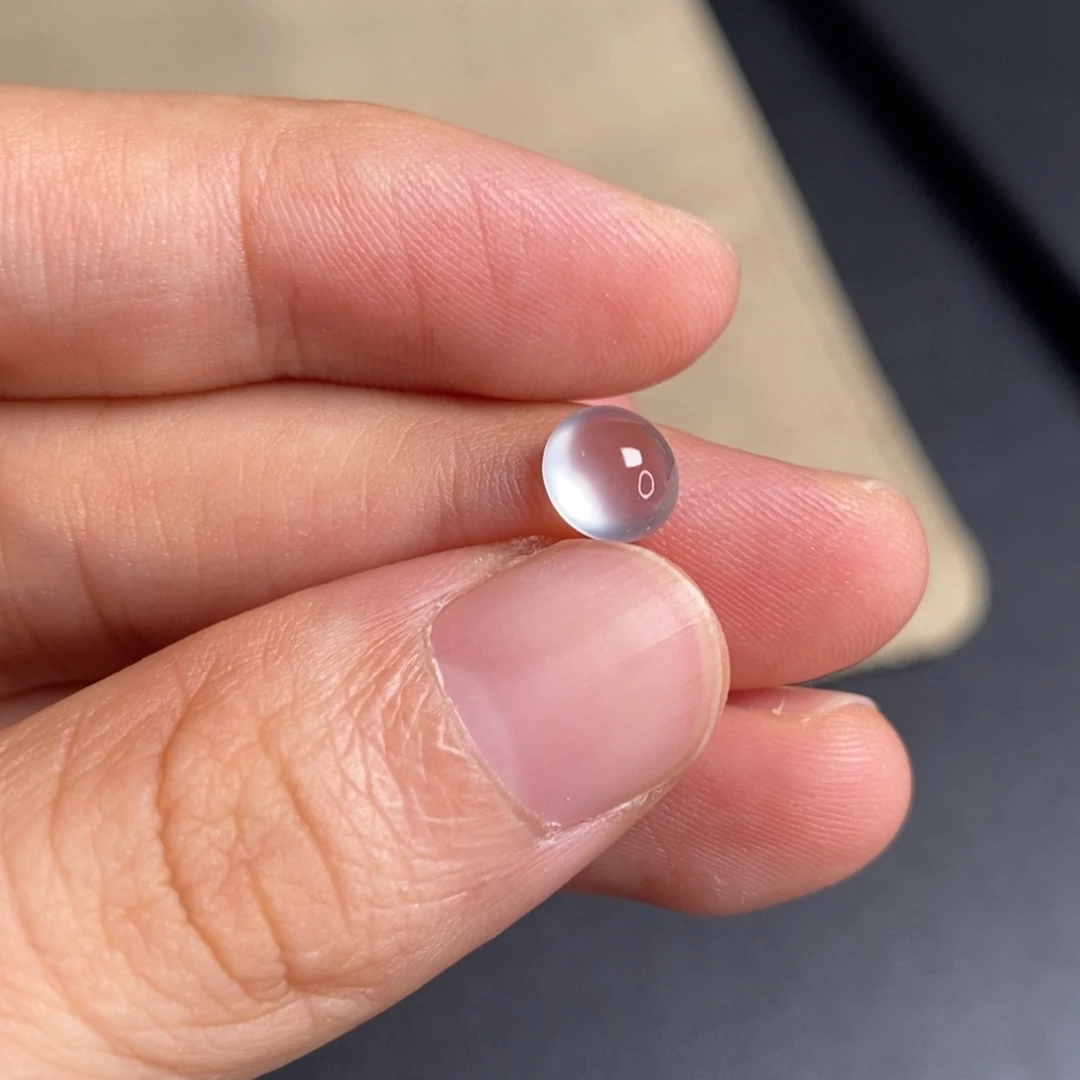 翡翠未镶嵌颈饰卡7.1-6.4-4