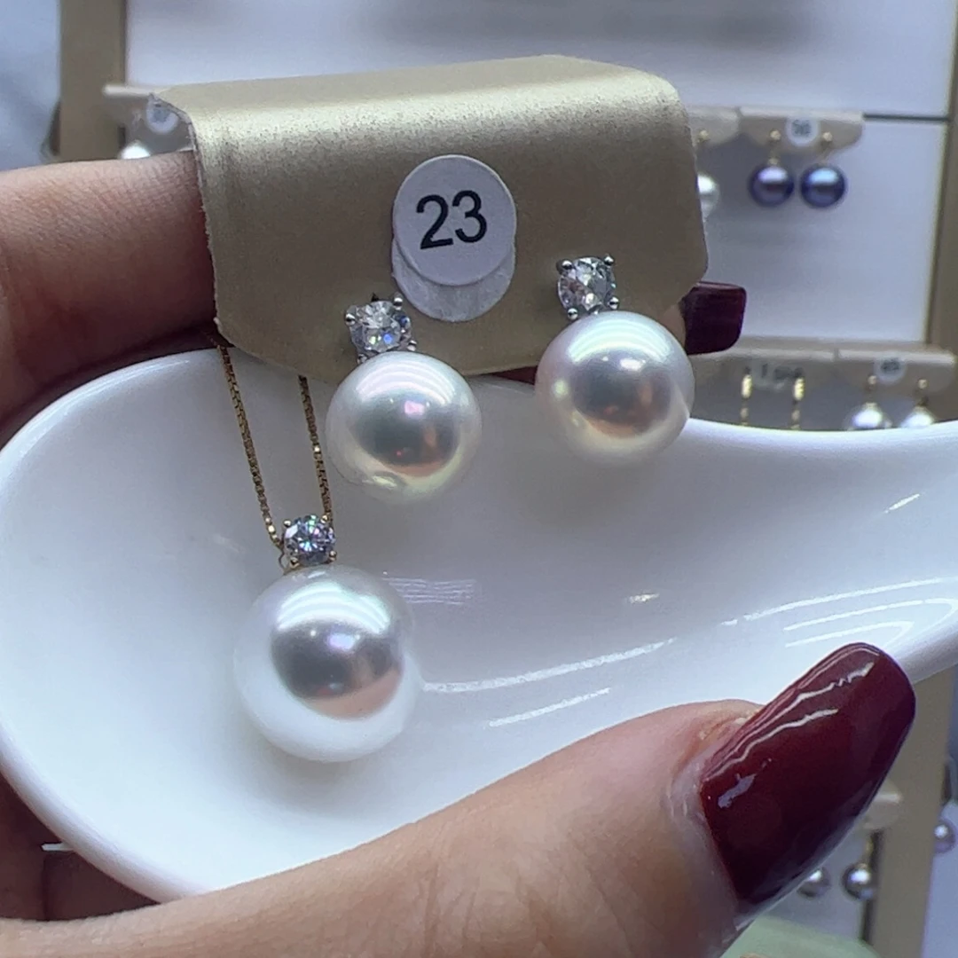淡水珍珠吊坠(赠链)18K金镶嵌