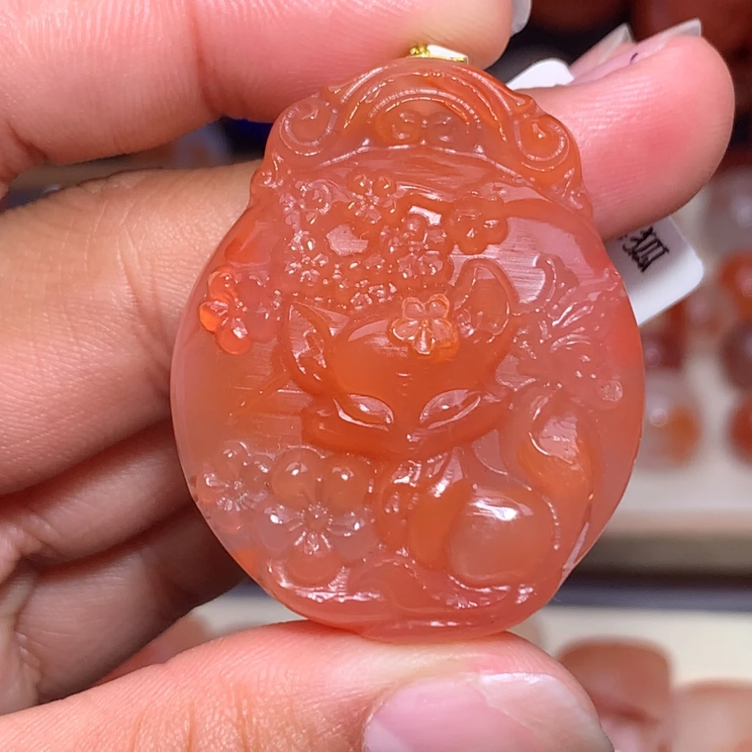 南红玛瑙未镶嵌珠宝半成品狐狸