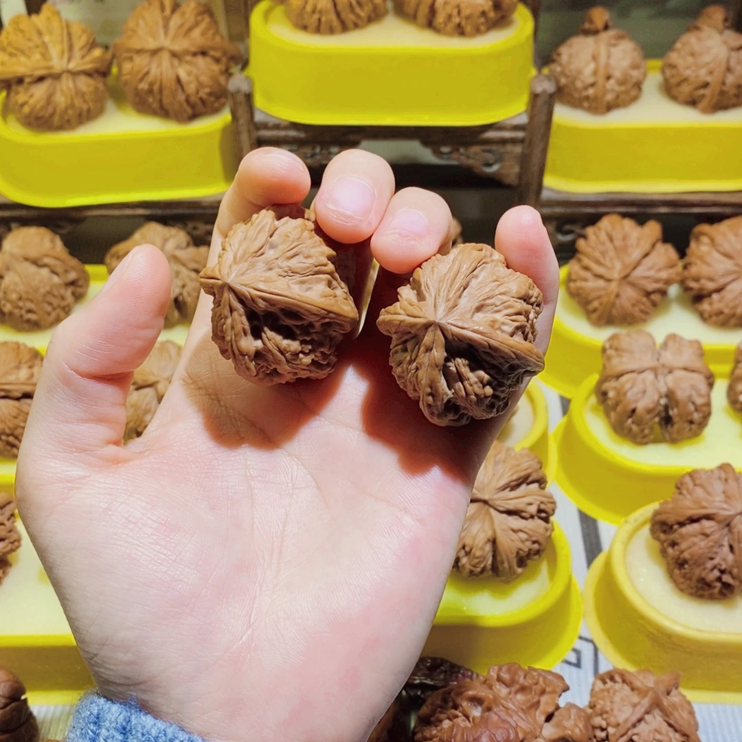 吊坠文玩核桃靠山王四棱