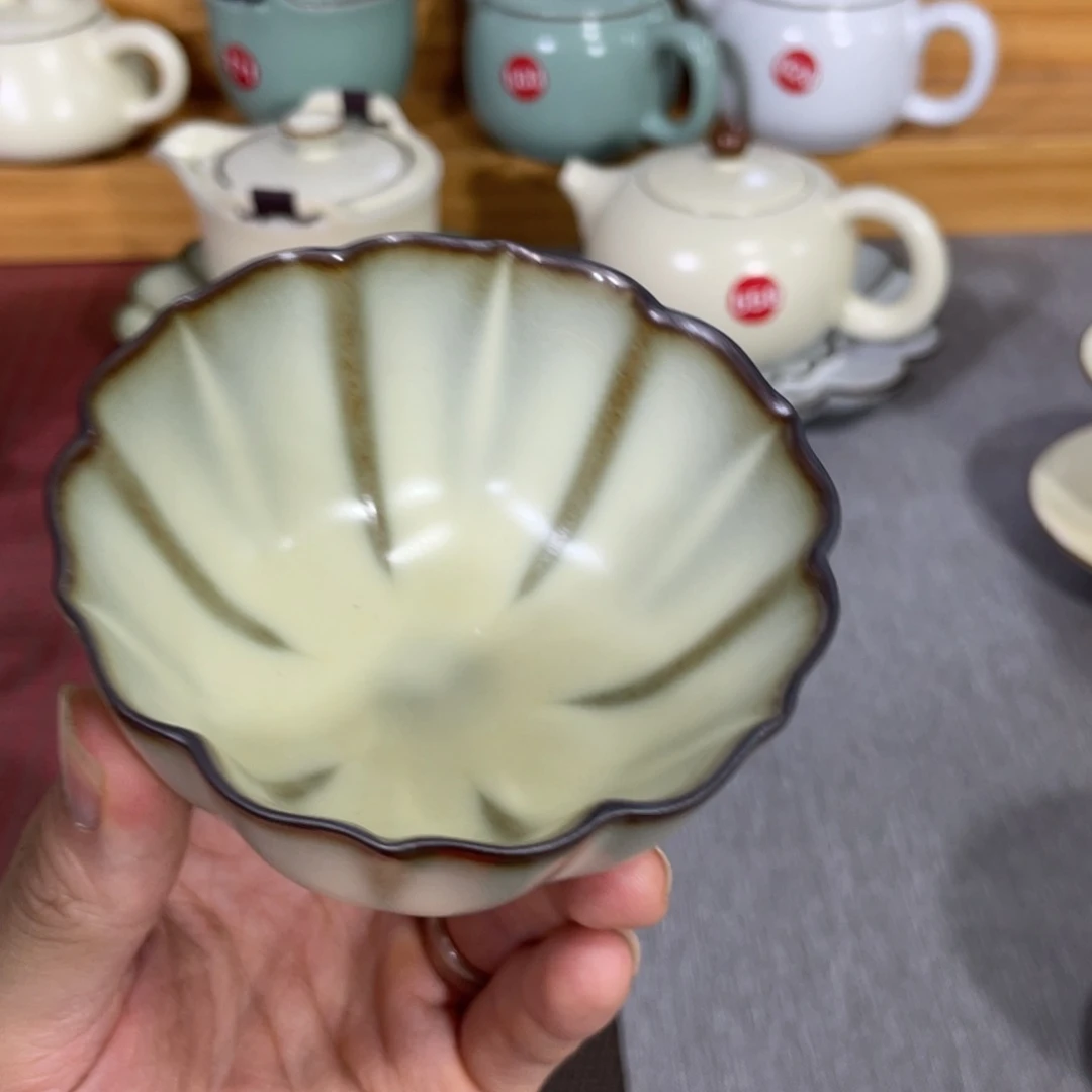 瓷片小微瑕。。。。。。。。。。。。