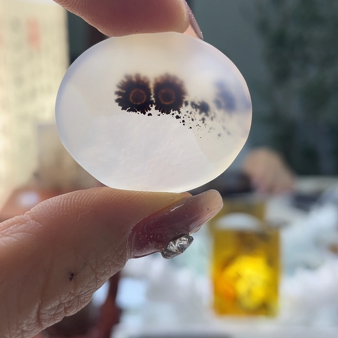 玛瑙/玉髓未镶嵌珠宝半成品