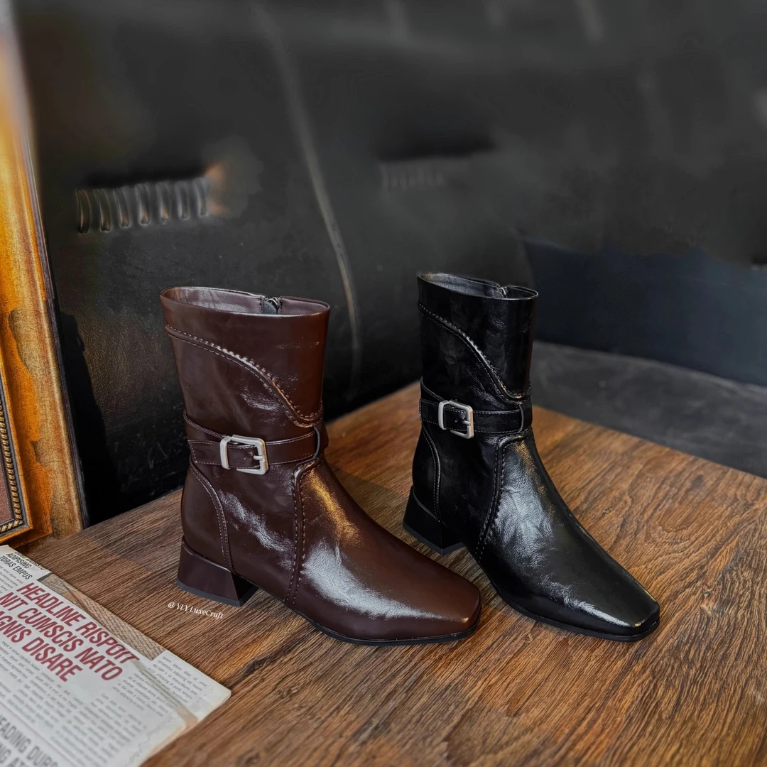 1802-20加绒中跟西部靴皮带扣复古百搭粗跟中筒靴女大码冬季新款