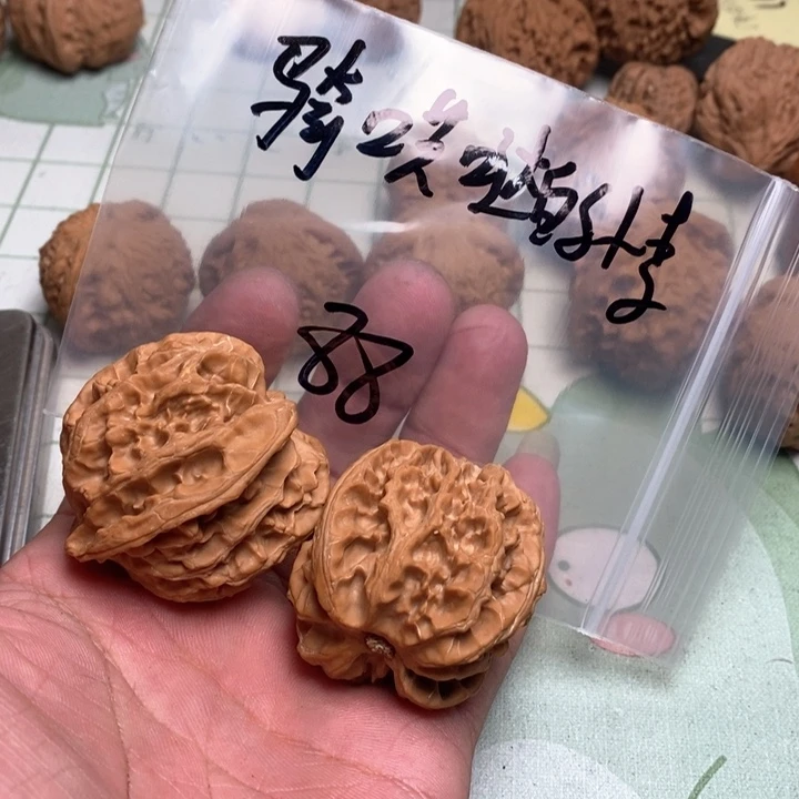 文玩核桃把件@****?核桃