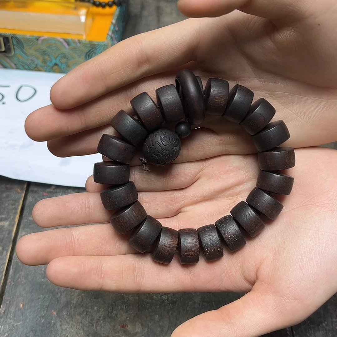 大叶紫檀（黑酸枝木类）