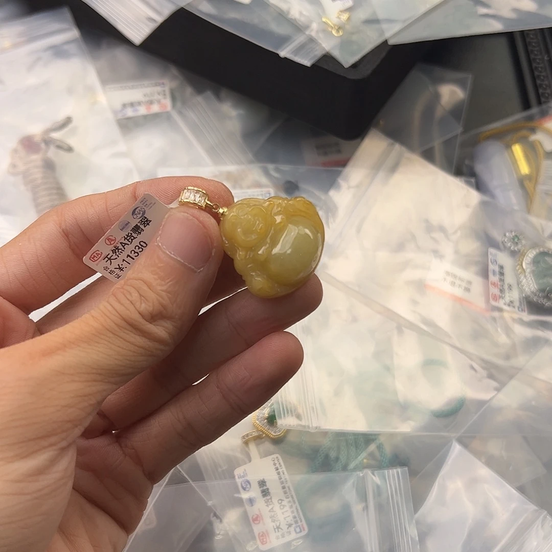 吊坠(赠链)未镶嵌翡翠佛公
