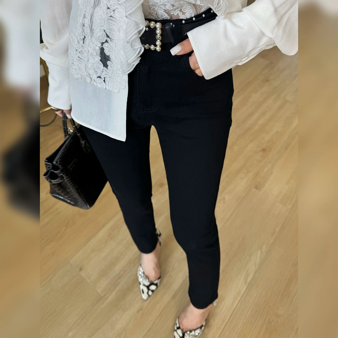 M/Q〔魔法比例〕经典设计感百搭小脚牛仔裤MQ8076