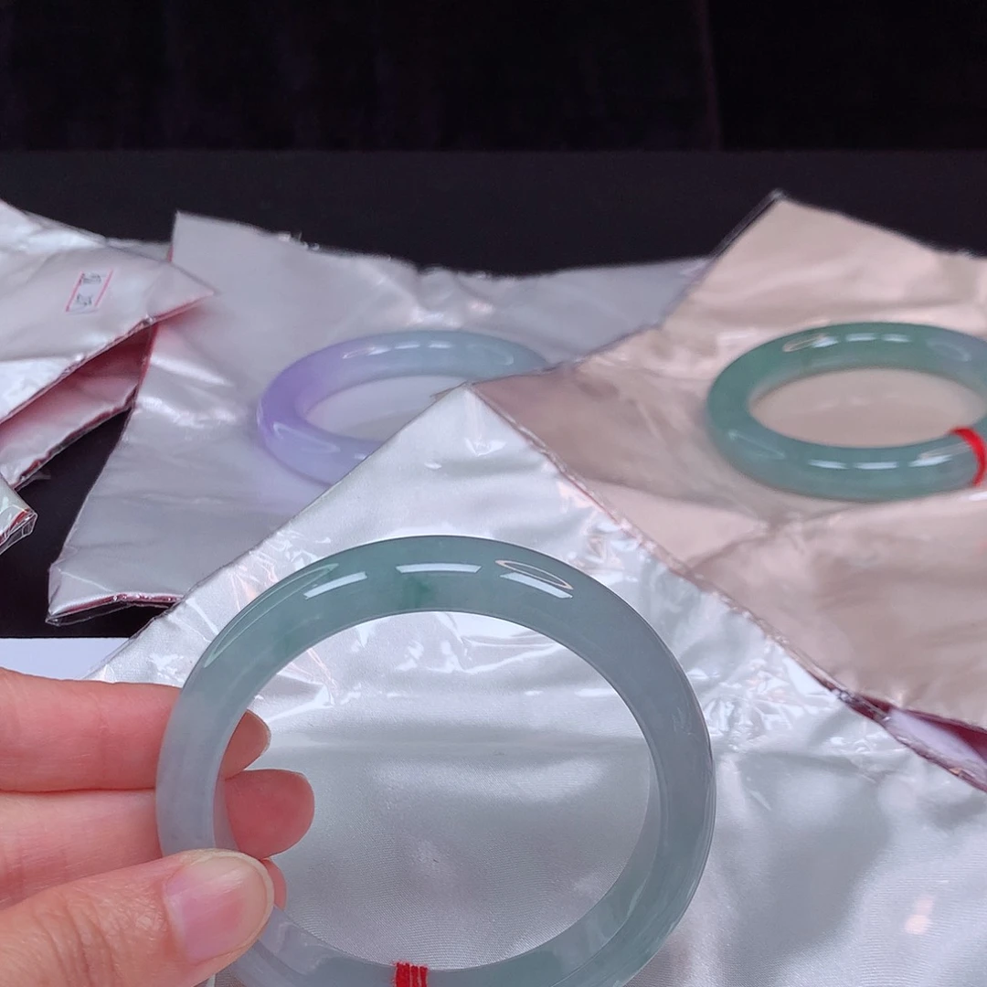 翡翠手镯未镶嵌韩****）翡翠手镯58.8