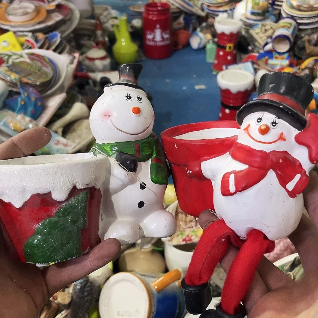 摆件   磕碰。瑕疵。