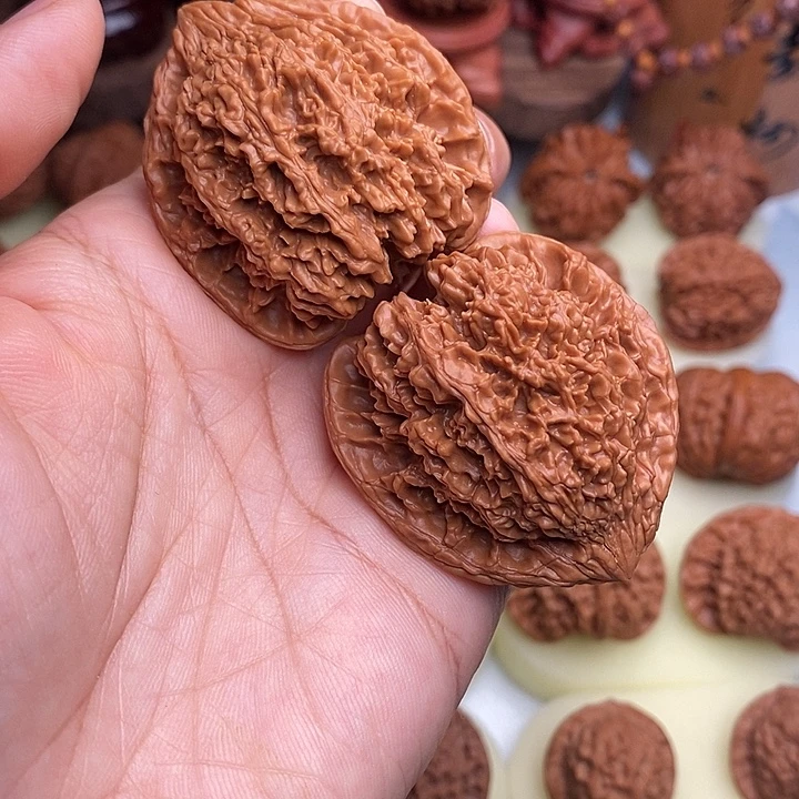 文玩核桃吊坠44满天星