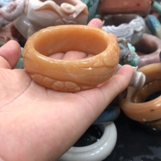 未镶嵌石英质玉珠宝奇石7