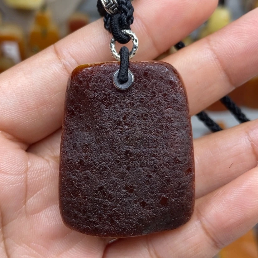 【闪购商品】琥珀颈饰未镶嵌风*