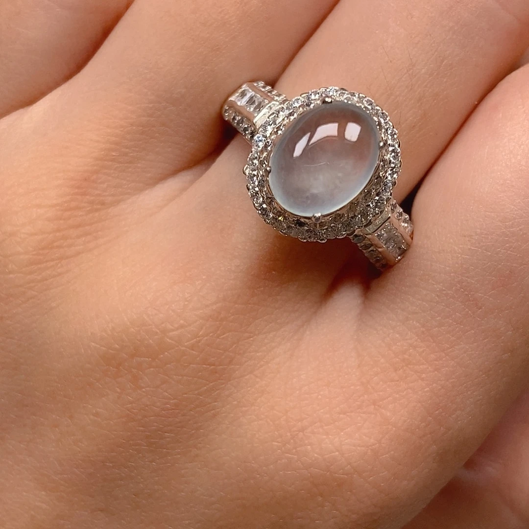 翡翠戒指未镶嵌玻璃种