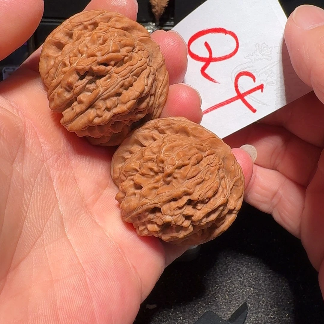 把件文玩核桃46毕业楼