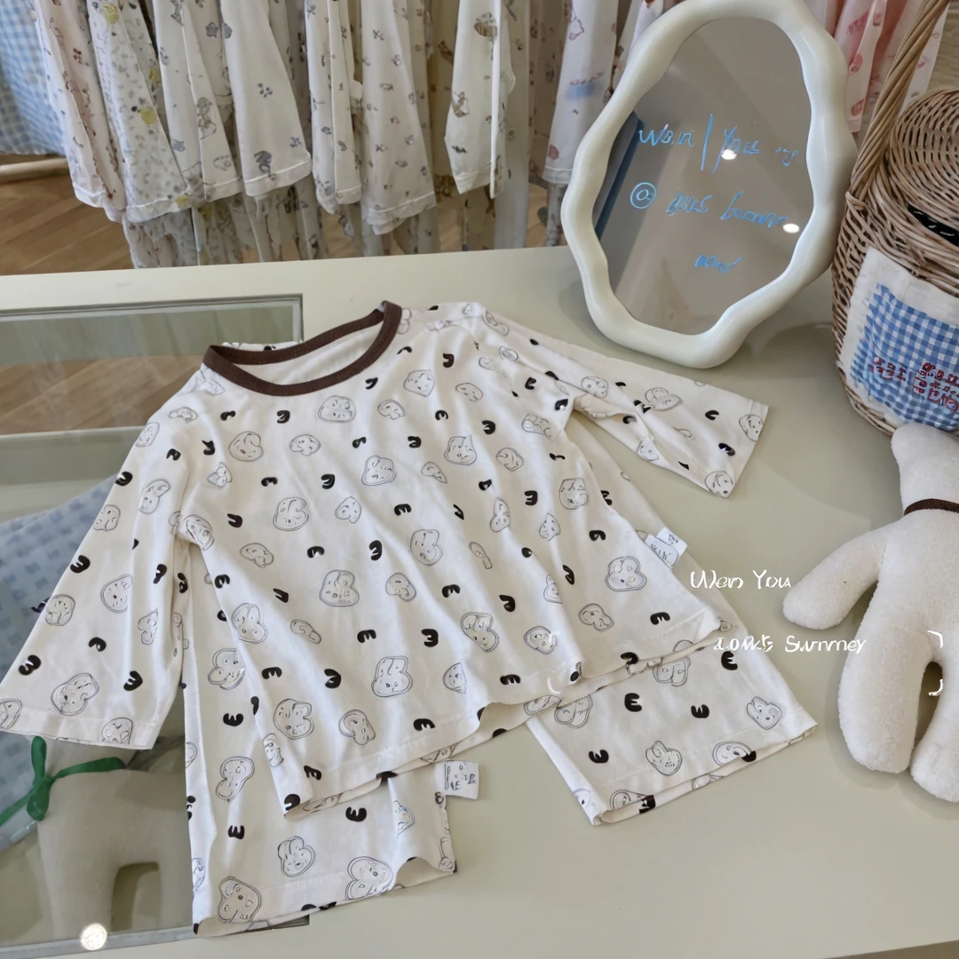 W3-4。3255 IU家儿童家居服字母小兔七分袖套装