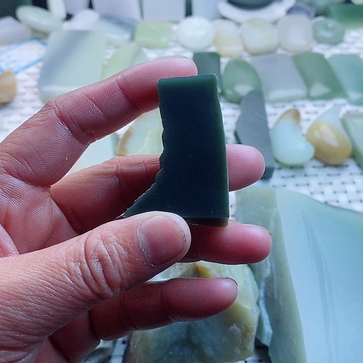 和田玉青海料未镶嵌尹*风