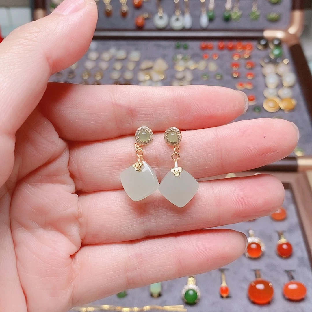 和田玉银S925镶嵌耳饰