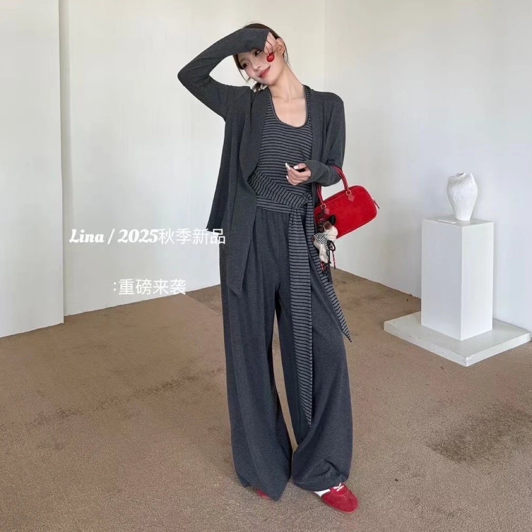 “哈呐家” 档口爆款-设计感休闲三件套 面料很舒服，上身特别显瘦