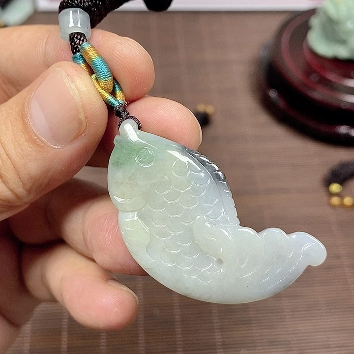 颈饰未镶嵌翡翠天然翡翠玉A货配证书