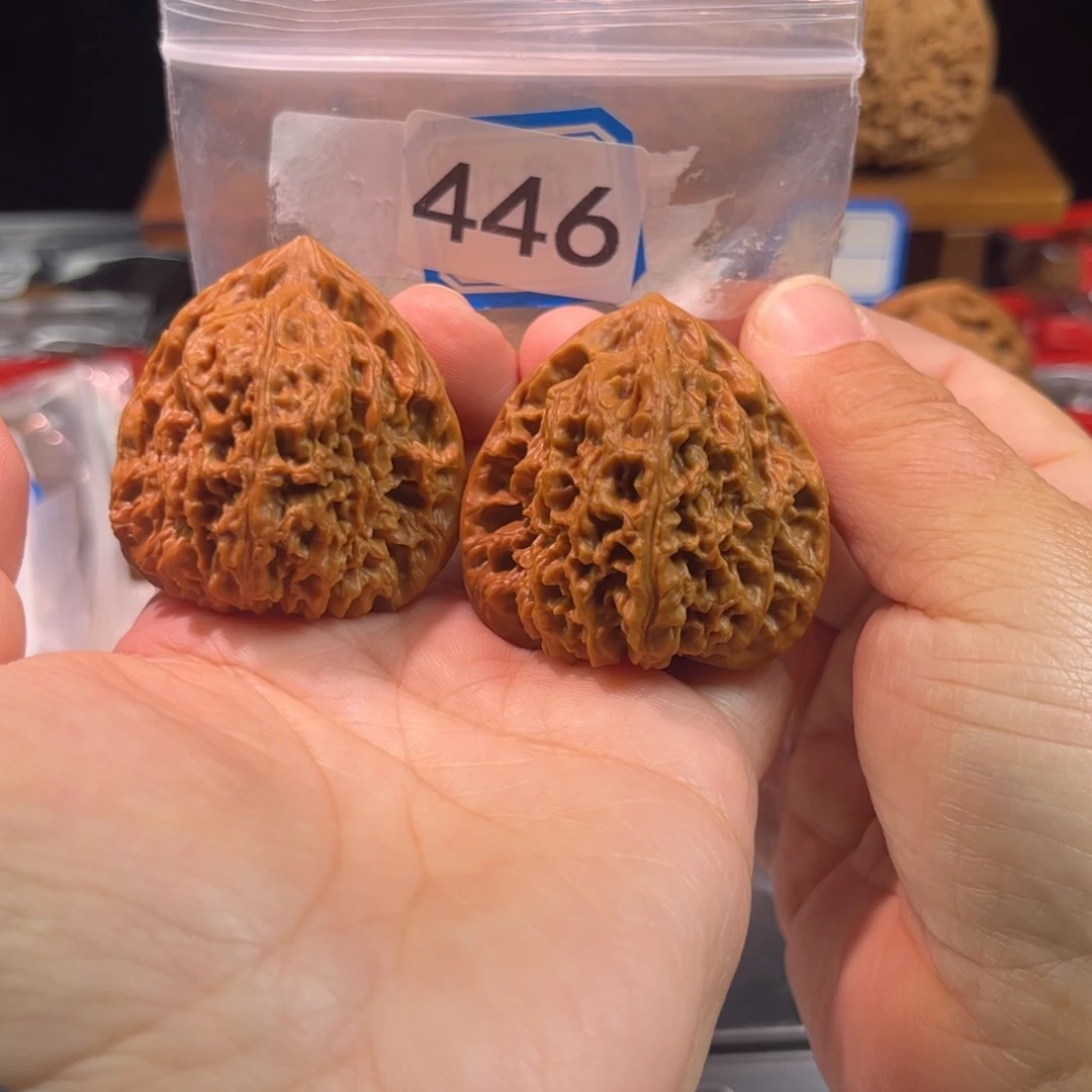 吊坠文玩核桃三角将40微修