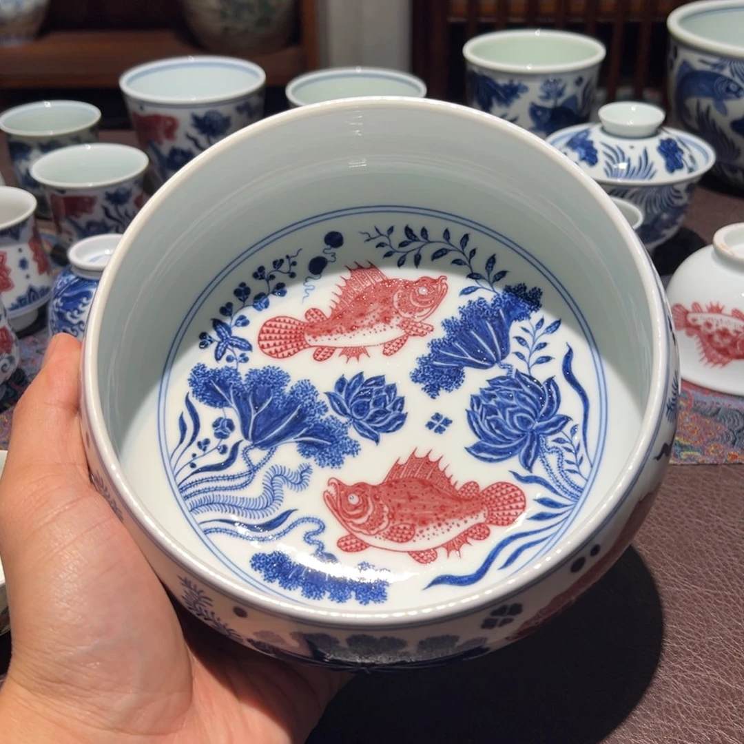 天****陶精品青花釉里红鱼藻纹水洗口径约17厘米
