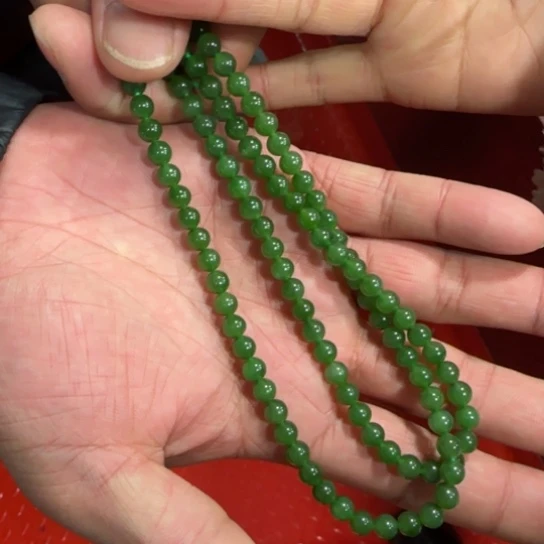 和田玉颈饰未镶嵌俄罗斯卡6的108，微点