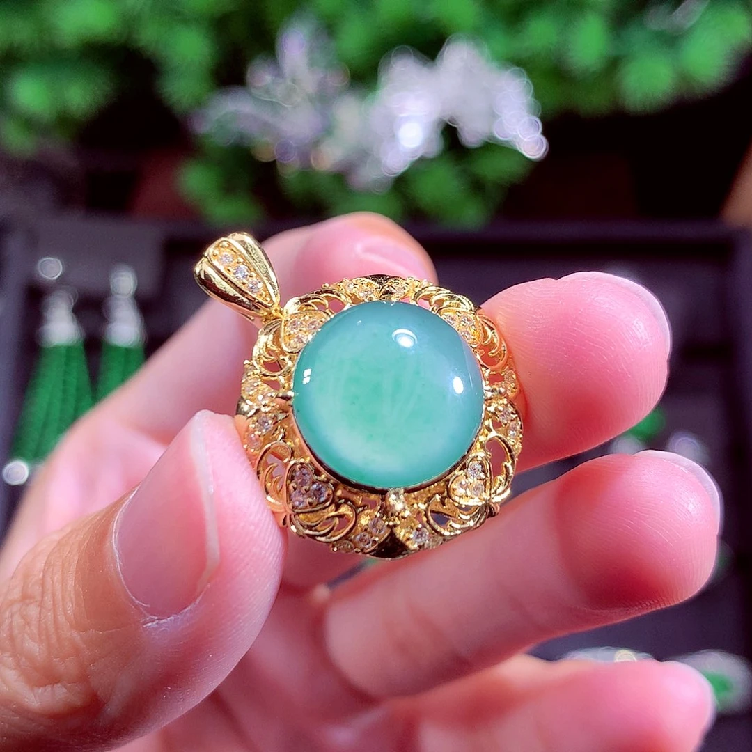 颈饰未镶嵌翡翠天然