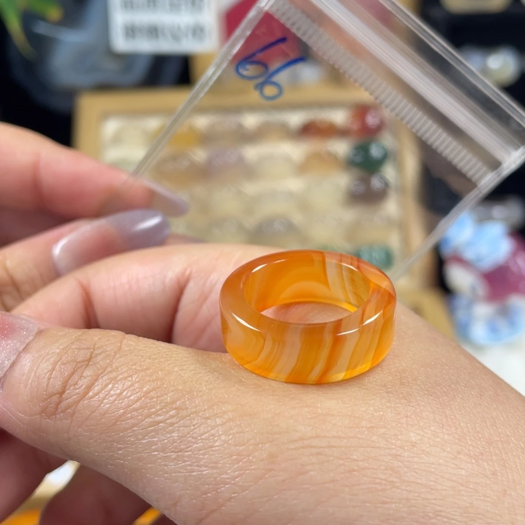 玛瑙/玉髓未镶嵌戒指66号港码18直径18.3（非质量问题.不退不换）