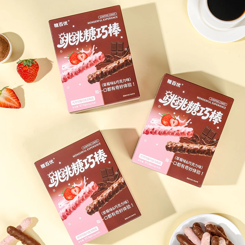 糖百优草莓味跳跳糖巧棒涂层饼干棒童趣休闲零食能量棒跳巧棒批发