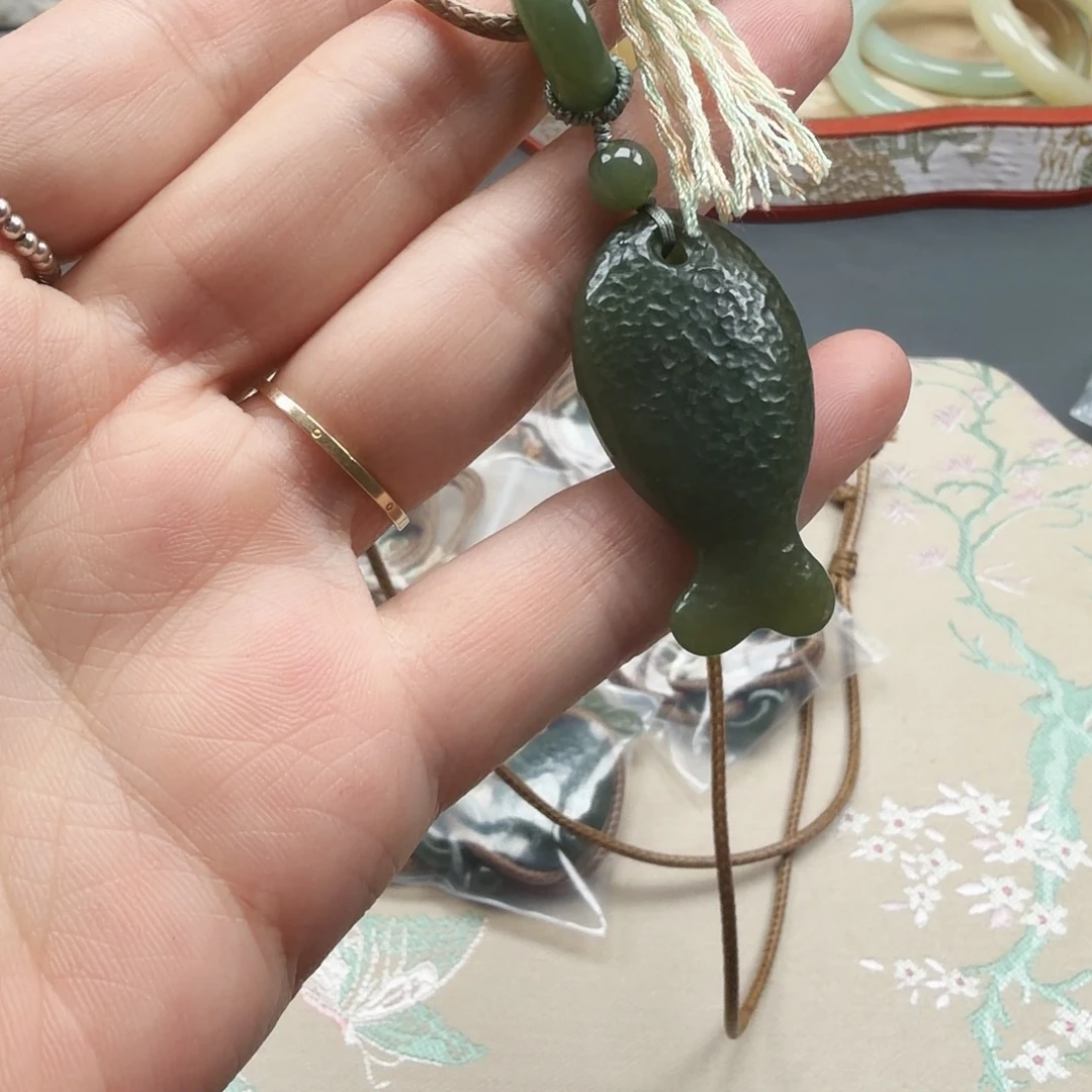 和田玉未镶嵌颈饰15