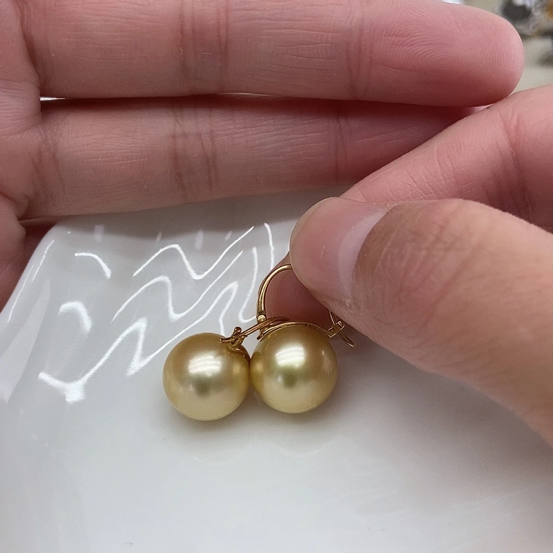 耳饰海水珍珠18K金镶嵌