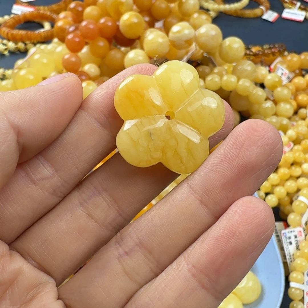 琥珀未镶嵌珠宝奇石